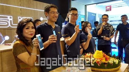 Pembukaan Asus Exclusive Store di ITC Roxy